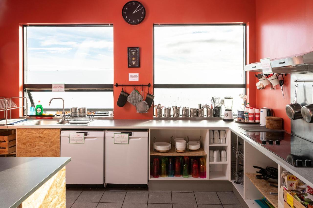 Vibrant Iceland Hostel Hafnarfjordur Exterior photo